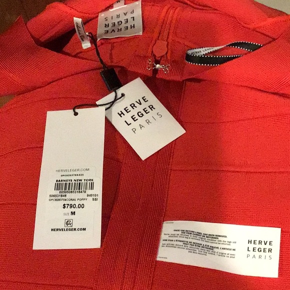 Herve Leger NWT Round Neck Dress  🎊Host Pick🎊 - Picture 8 of 9